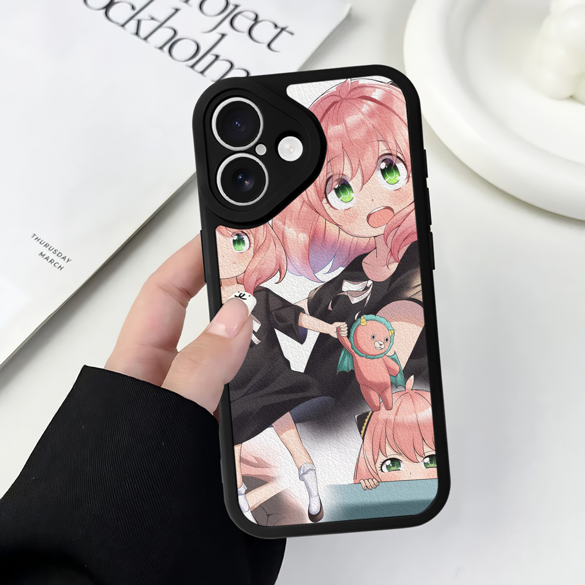 （画像用） SPY×FAMILY间谍家家酒 【iPhone 16シリーズ対応】シリコンスマホケース（レザー調） 材質：シリコン